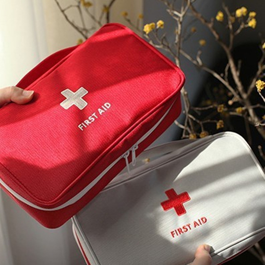 Health Medicine First Aid Kit  - огляд і ціна First Aid Bag Kit