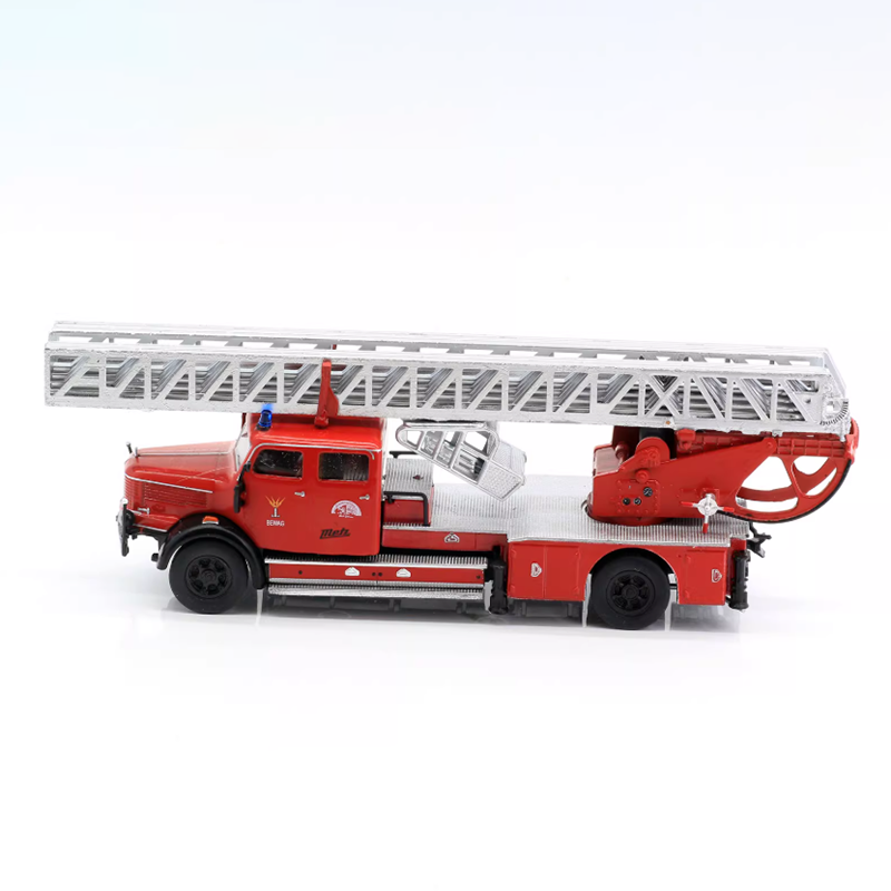 Diecast 1:72 Scale Metz DL 52  - огляд і ціна Fire Escape Ladder